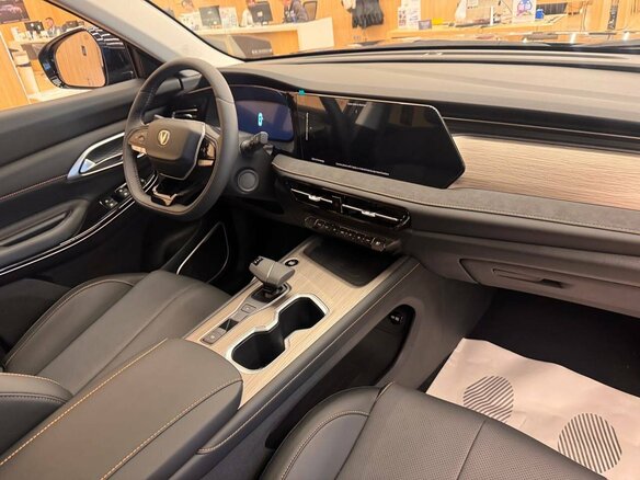 2026 Changan CS75 Pro, чёрный - вид 10