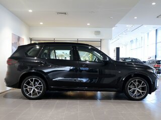 2026 BMW X5 Long 30Li IV (G05/G18) Рестайлинг, чёрный, 10290000 рублей, вид 4