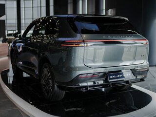 2025 Exeed Exlantix ET, зелёный, 6990000 рублей, вид 3