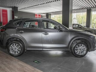 2026 Mazda CX-5 II Рестайлинг, серый, 2850000 рублей, вид 4