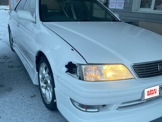 1998 Toyota Mark II VIII (X100), белый, 700000 рублей, вид 5