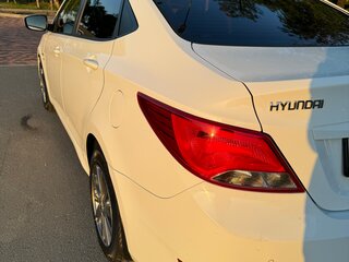 2015 Hyundai Solaris I Рестайлинг, белый, 985000 рублей, вид 4