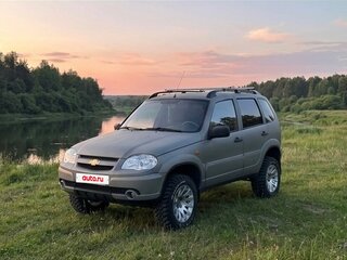 2012 Chevrolet Niva I Рестайлинг, серый, 840000 рублей, вид 1