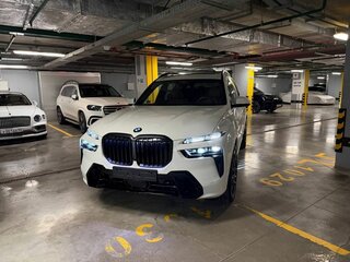 2025 BMW X7 40i I (G07) Рестайлинг, белый, 14950000 рублей, вид 2
