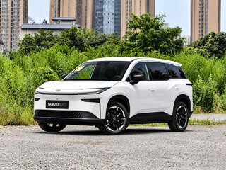 2026 Toyota bZ3X 50 kWh, белый, 2250005 рублей, вид 1