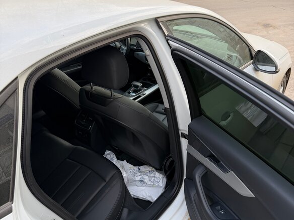 2021 Audi A4 35 TFSI V (B9) Рестайлинг, белый, 2500000 рублей - вид 14