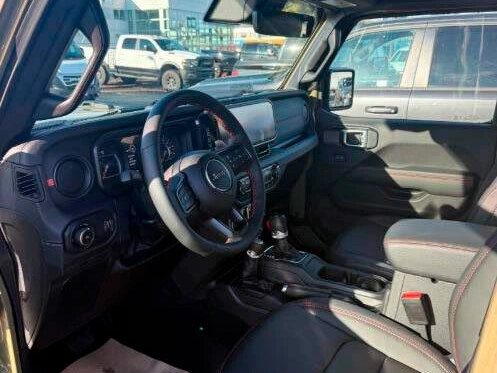 2026 Jeep Wrangler IV (JL) Рестайлинг, зелёный, 18998000 рублей - вид 4