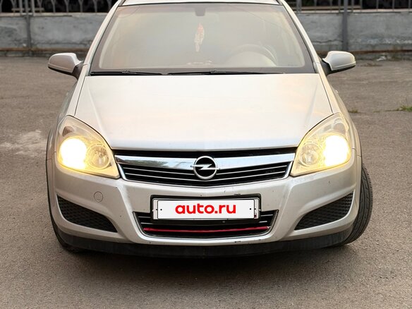 2008 Opel Astra H Рестайлинг, серебристый, 499900 рублей - вид 2