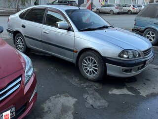 1998 Toyota Avensis I, серебристый, 450000 рублей, вид 3