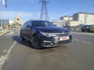 2019 Kia Optima IV Рестайлинг, жёлтый, 1350000 рублей, вид 2