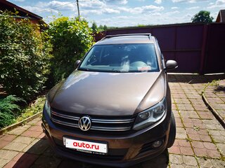 2015 Volkswagen Tiguan I Рестайлинг, коричневый, 1450000 рублей, вид 3