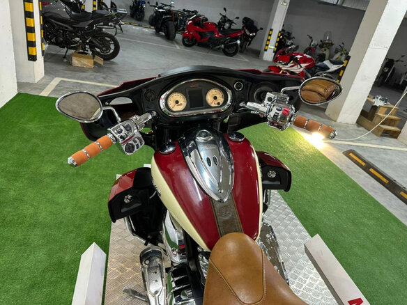 2015 Indian Roadmaster, красный, 920000 рублей - вид 17
