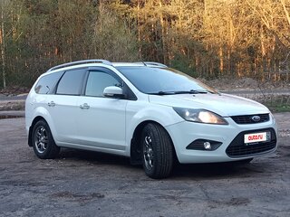 2010 Ford Focus II Рестайлинг, белый, 665000 рублей, вид 3
