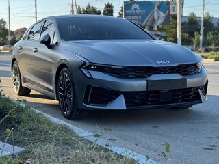 2023 Kia K5 III Рестайлинг, серый, 4900000 рублей, вид 5