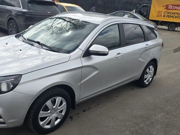 2018 Lada (ВАЗ) Vesta SW I, серебристый, 685000 рублей - вид 9