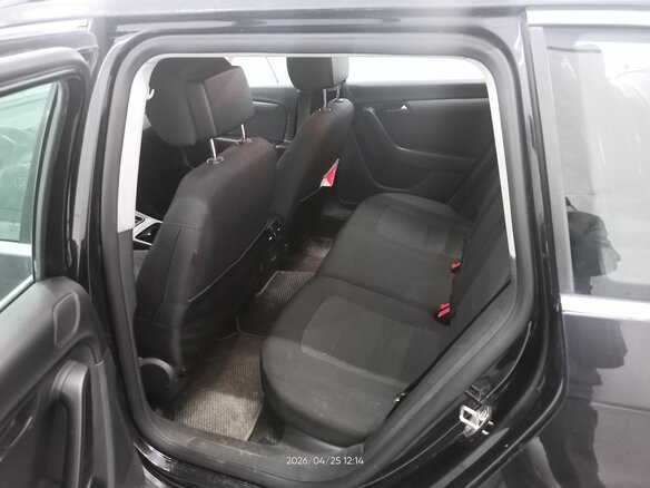 2010 Volkswagen Passat B7, чёрный, 1330000 рублей - вид 7
