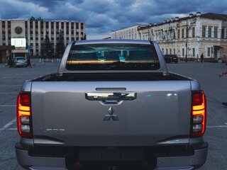 2024 Mitsubishi L200 VI, серебристый, 4950000 рублей, вид 4