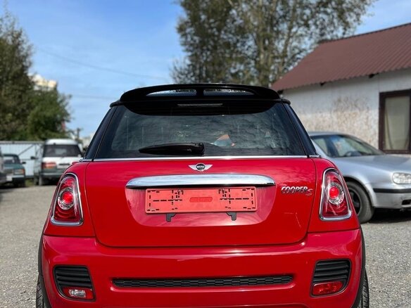 2012 Mini Hatch Cooper S II (R56) Рестайлинг, красный, 1300000 рублей - вид 2