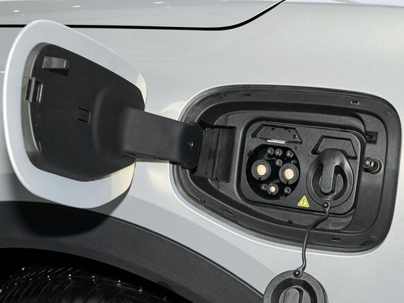 2026 Changan Qiyuan Q05 51.9 kWh II, серебристый, 2328000 рублей - вид 16