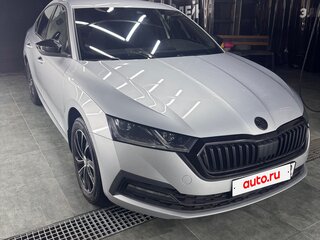 2021 Skoda Octavia IV (A8), серебристый, 2099000 рублей, вид 2