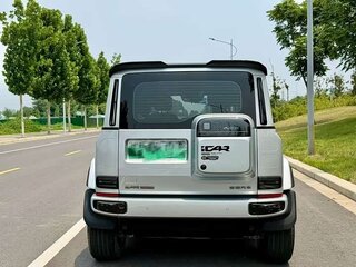 2025 iCar V23 59.93 kWh, серебристый, 1645000 рублей, вид 5