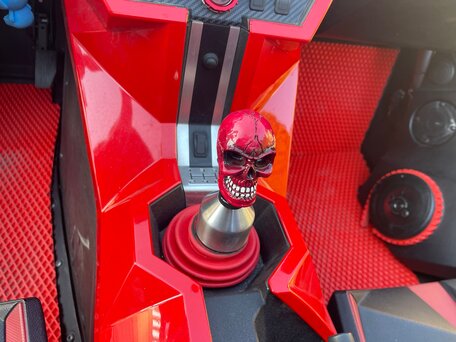 2016 Polaris Slingshot, красный, 1999000 рублей, вид 3