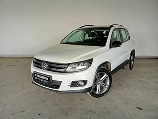 2016 Volkswagen Tiguan I Рестайлинг, белый, 1265000 рублей, вид 1