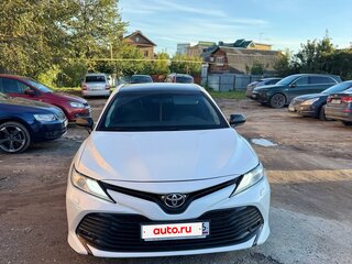 2019 Toyota Camry VIII (XV70), белый, 2700000 рублей, вид 2