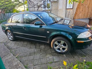 2001 Volkswagen Passat B5 Рестайлинг, зелёный, 550000 рублей, вид 4