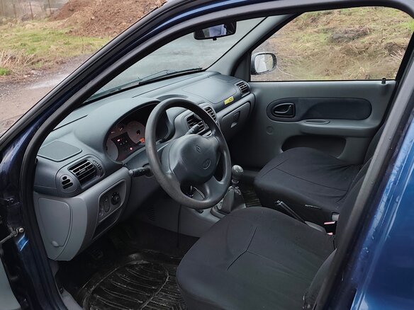 2001 Renault Clio II, синий, 250000 рублей - вид 9