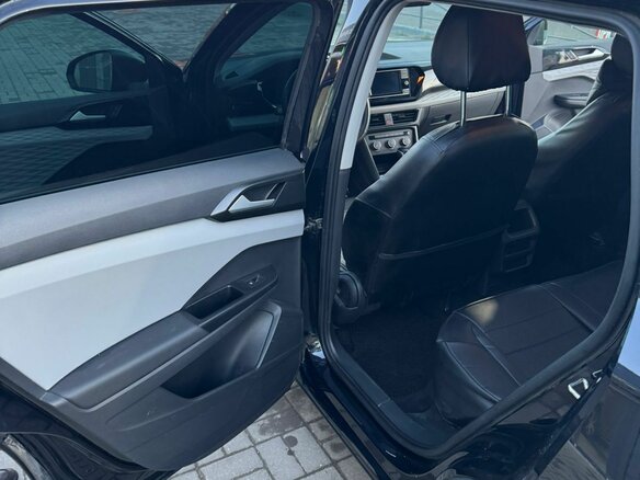 2021 Volkswagen Taos I, чёрный, 2600000 рублей - вид 15
