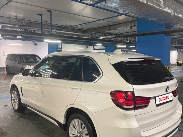 2017 BMW X5 35i III (F15), белый, 3300000 рублей - вид 3
