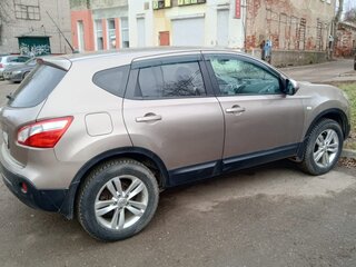 2010 Nissan Qashqai I Рестайлинг, коричневый, 815000 рублей, вид 3