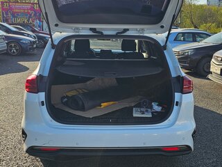 2019 Kia Ceed III, белый, 1590000 рублей, вид 4