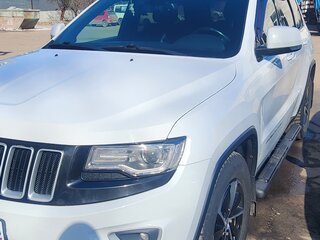 2013 Jeep Grand Cherokee IV (WK2) Рестайлинг, белый, 2200000 рублей, вид 3
