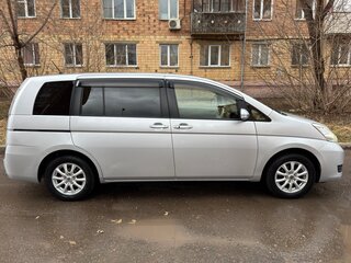 2013 Toyota ISis I Рестайлинг, серый, 1100000 рублей, вид 3
