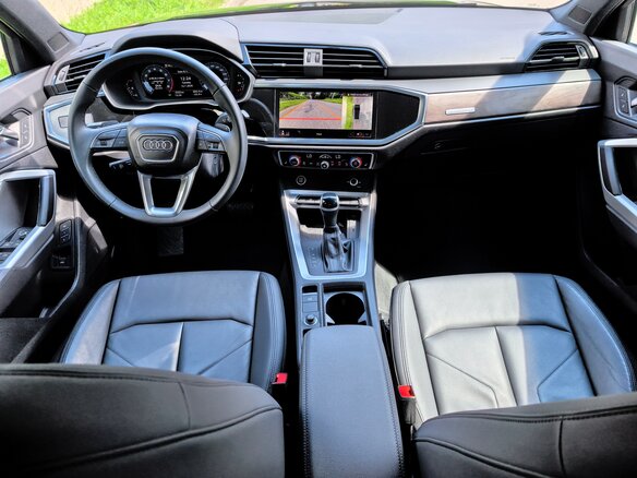 2024 Audi Q3 45 TFSI II (F3), чёрный, 2907000 рублей - вид 12