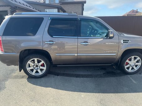 2013 Cadillac Escalade III, коричневый, 2500000 рублей, вид 2