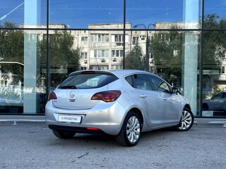 2011 Opel Astra J, серебристый, 530000 рублей, вид 5
