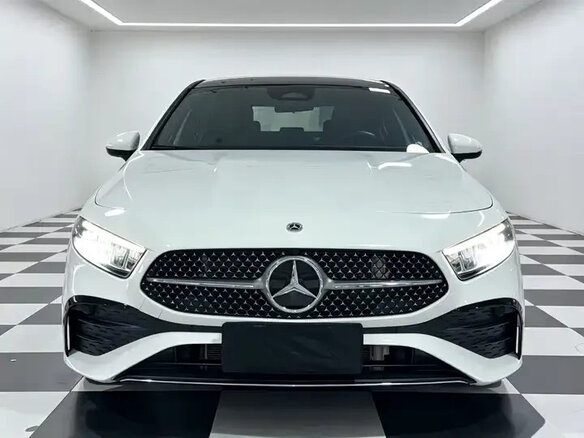 2023 Mercedes-Benz A-Класс 180 Long IV (W177) Рестайлинг, белый - вид 1
