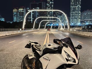 2014 Honda CBR 1000 RR/RA Fireblade, белый, 1040000 рублей, вид 4