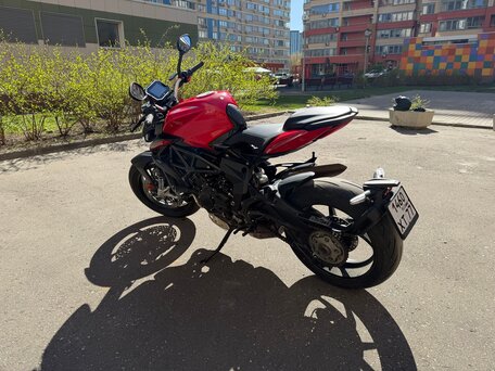 2022 MV Agusta Brutale 800, красный, 1230000 рублей, вид 5