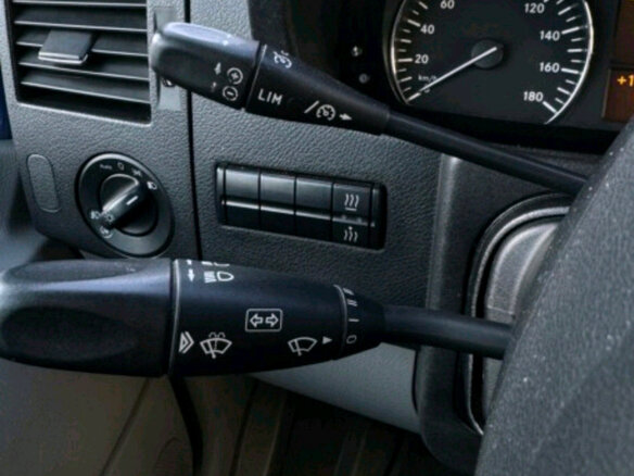 2015 Mercedes-Benz Sprinter, синий, 2590000 рублей - вид 12