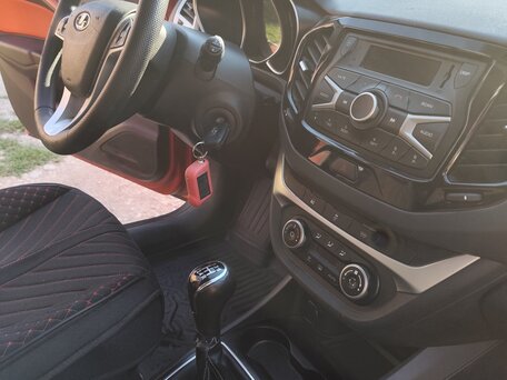 2018 Lada (ВАЗ) Vesta SW Cross I, красный, 1100000 рублей, вид 5