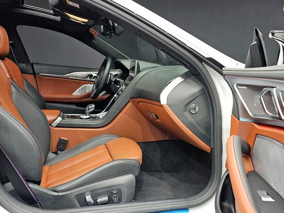 2025 BMW 8 серии M850i xDrive II (G14/G15/G16) Рестайлинг, белый - вид 15