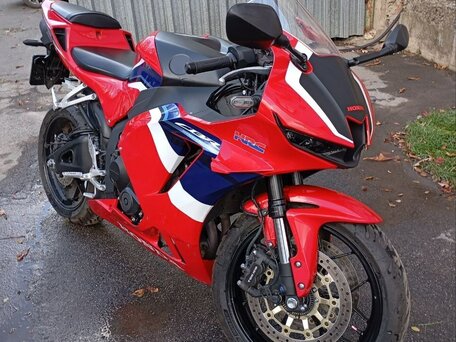 2020 Honda CBR 600RR, красный, 1100000 рублей, вид 2