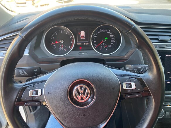2019 Volkswagen Tiguan II, белый, 2450000 рублей - вид 13