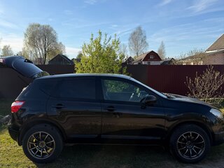 2013 Nissan Qashqai I Рестайлинг, чёрный, 900000 рублей, вид 2