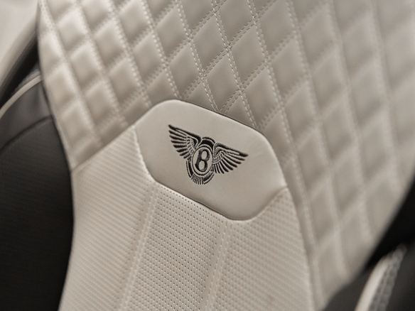 2022 Bentley Bentayga I Рестайлинг, белый, 24900000 рублей - вид 24