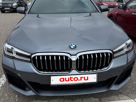 2020 BMW 5 серии 530i xDrive VII (G30/G31/G38) Рестайлинг, серый, 5300000 рублей, вид 2